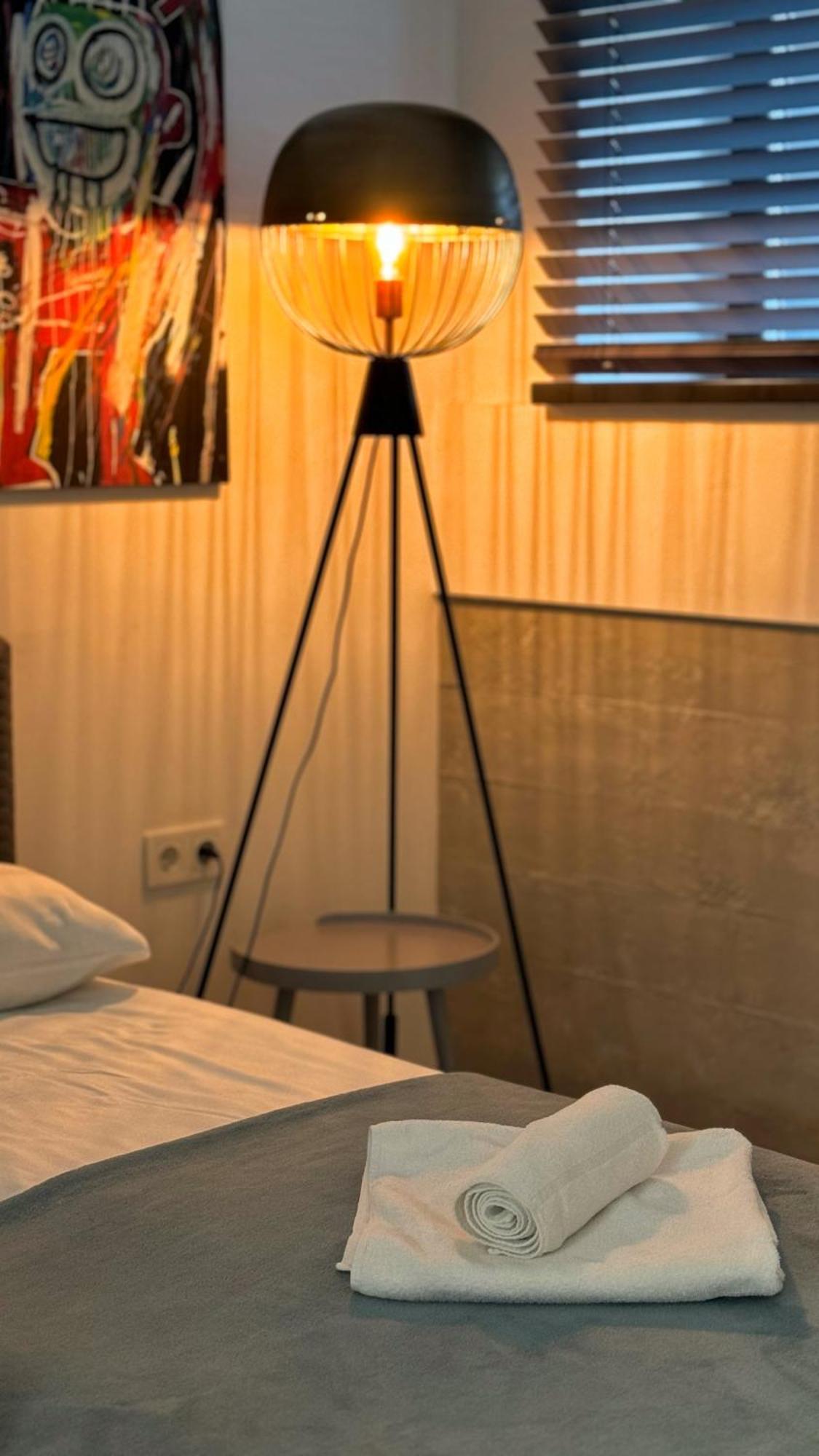 Modern And Spacious Loft Type Apartment 8 With Free Private Parking By "Owl Jazz Apartments" Каунас Екстер'єр фото