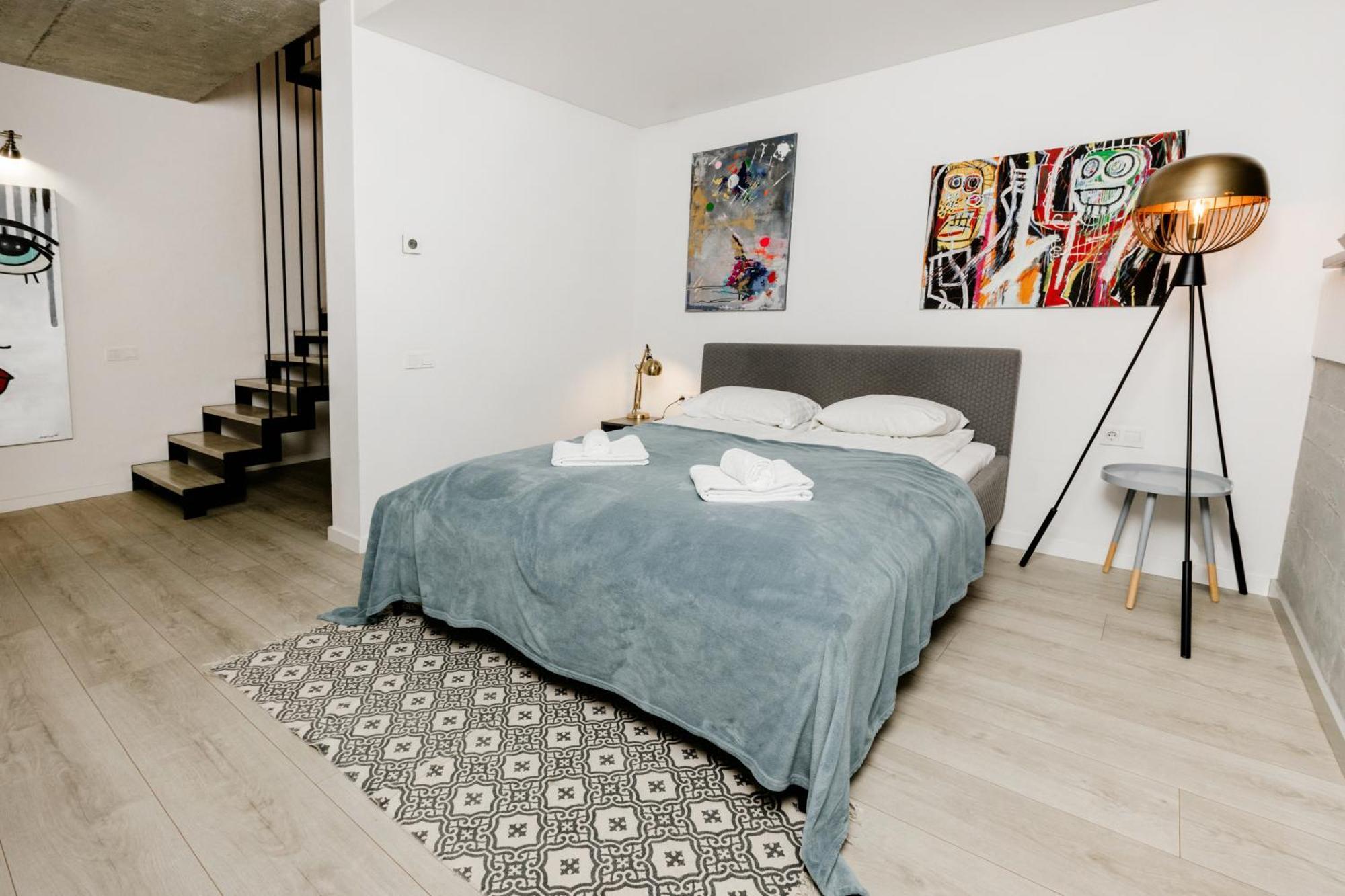 Modern And Spacious Loft Type Apartment 8 With Free Private Parking By "Owl Jazz Apartments" Каунас Екстер'єр фото